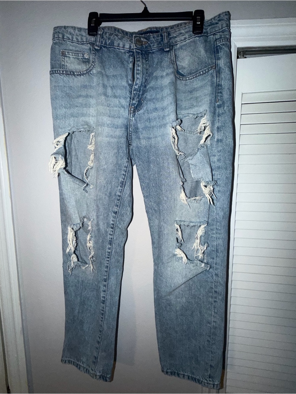 Aeropostale Light Blue Ripped Boyfriend Jeans